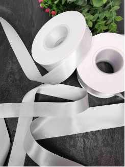 Лента атласная двусторонняя 2,5см. (белый)